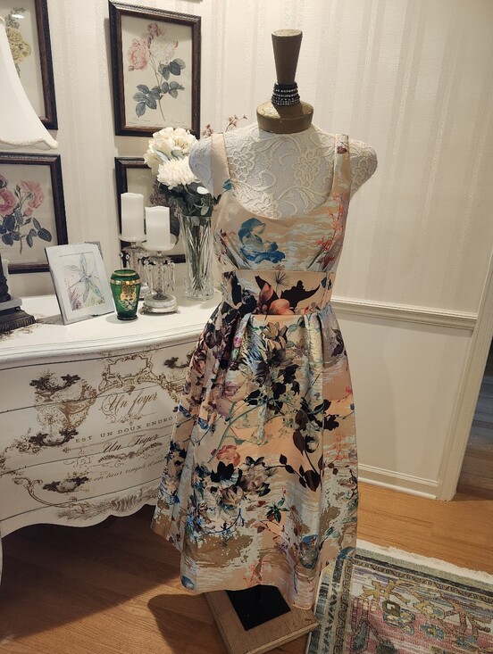 Laundry By Shelli Segal Dresses & Skirts - Platinum Laundry Shelly Segal Floral Fit Flare Dress NWT 8 Retail $898